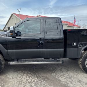 FORD F-250 SUPER DUTY LARIAT - 4