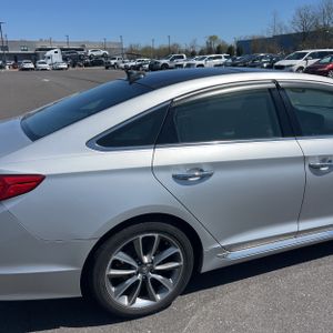 HYUNDAI SONATA LIMITED - 9