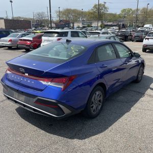 HYUNDAI ELANTRA SEL - 8