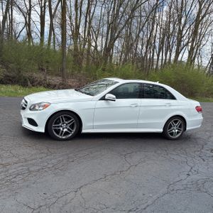 MERCEDES-BENZ E-CLASS - 3