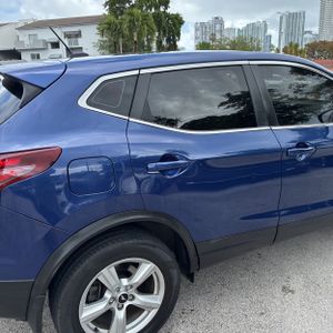 NISSAN ROGUE SPORT S - 9