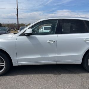 AUDI Q5 2.0T PREMIUM - 4