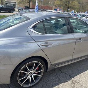 GENESIS G70 2.5T STANDARD - 9