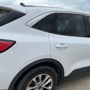 FORD ESCAPE SE - 9