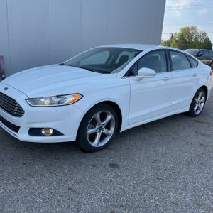 FORD FUSION SE - 2