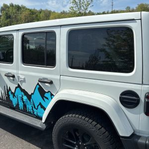 JEEP WRANGLER 4XE UNLIMITED SAHARA 4X4 - 6