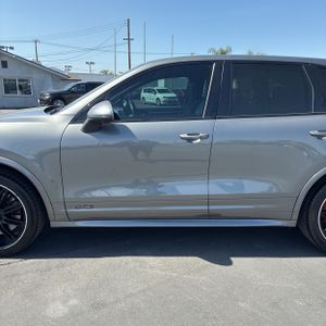 PORSCHE CAYENNE GTS - 4