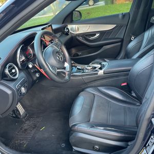 صورة 32 لـ 2018 Mercedes-BENZ C-CLASS AMG