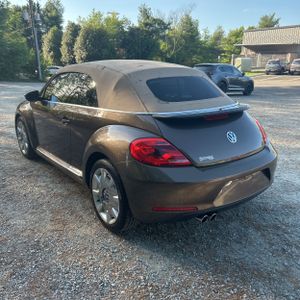 VOLKSWAGEN BEETLE CONVERTIBLE 2.5L 70S EDITION - 4