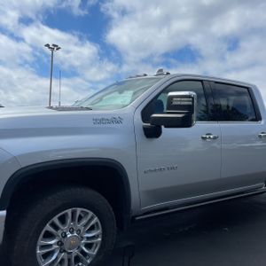 CHEVROLET SILVERADO - 2