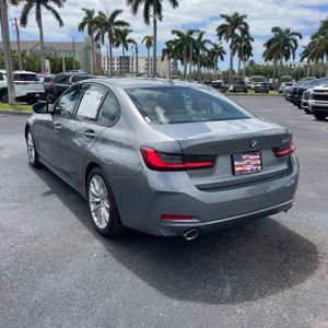 BMW 3 SERIES 330I - 5