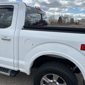 FORD F-150 LARIAT - 4