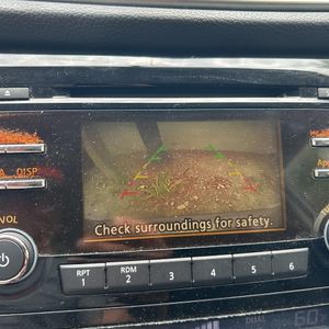 2015 Nissan ROGUE SV thumbnail 38