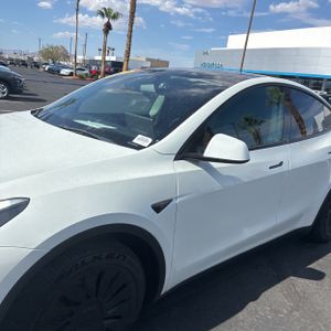 صورة 2 لـ 2023 Tesla MODEL Y LONG RANGE