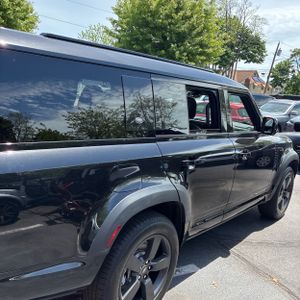 LAND ROVER DEFENDER 130 X-DYNAMIC SE - 9