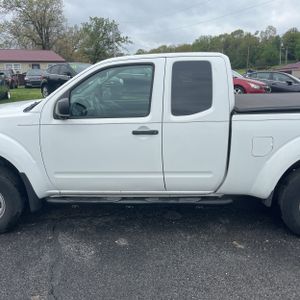 NISSAN FRONTIER S - 4