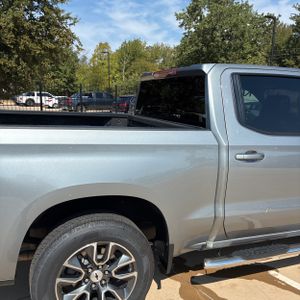 صورة 9 لـ 2023 Chevrolet SILVERADO 1500 RST