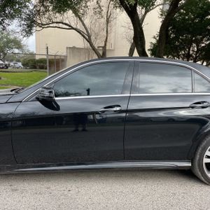 MERCEDES-BENZ E-CLASS - 4