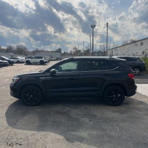 VOLKSWAGEN TAOS SE 4MOTION - 3