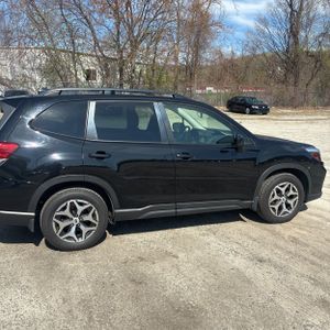 SUBARU FORESTER PREMIUM - 10