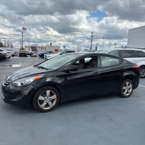 HYUNDAI ELANTRA GLS - 3