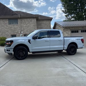 2025 FORD F-150 XLT photo 3