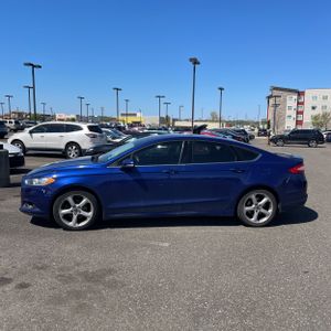 FORD FUSION SE - 3