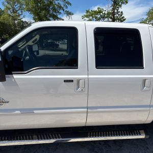 FORD F-250 SUPER DUTY LARIAT - 4