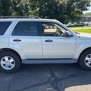 2009 FORD ESCAPE XLT photo 11