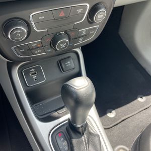 صورة مصغرة 61 لـ 2018 JEEP COMPASS LATITUDE