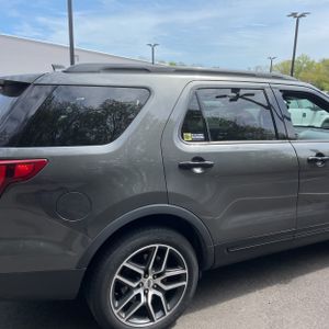 FORD EXPLORER SPORT - 9