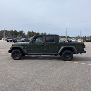 JEEP GLADIATOR WILLYS SPORT - 3