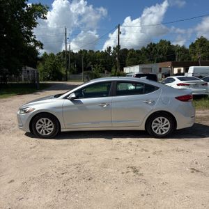 صورة 3 لـ 2017 Hyundai ELANTRA SE