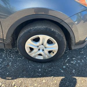 2013 Toyota RAV4 LE 照片 20
