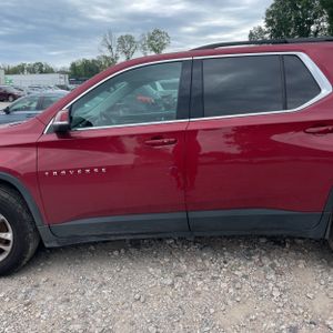 2021 Chevrolet TRAVERSE LT CLOTH — фото 4