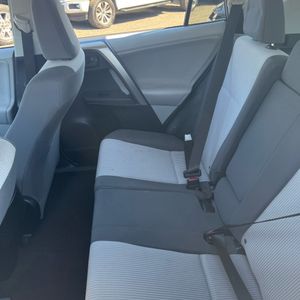 2013 Toyota RAV4 LE 照片 34