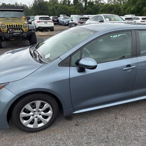2024 Toyota COROLLA LE 照片 2
