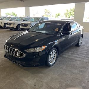 FORD FUSION SE - 1
