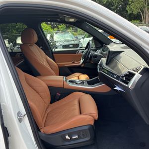 صورة مصغرة 33 لـ 2024 BMW X5 SDRIVE40I