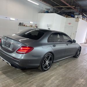 MERCEDES-BENZ E-CLASS - 10