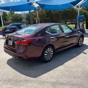 صورة 8 لـ 2025 Nissan ALTIMA SV
