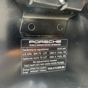 2023 Porsche MACAN thumbnail 48