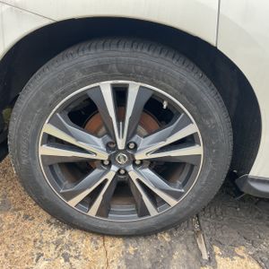 2018 Nissan PATHFINDER PLATINUM 缩略图 16