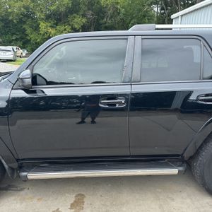 2019 Toyota 4RUNNER SR5 照片 4