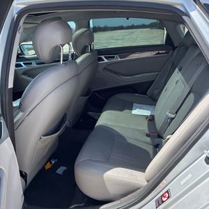 2015 Hyundai GENESIS 3.8L — миниатюра 34