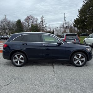 MERCEDES-BENZ GLC - 10