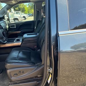 2018 Chevrolet SILVERADO 2500HD LTZ — миниатюра 32