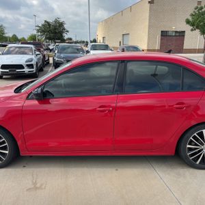 VOLKSWAGEN JETTA SPORT - 4