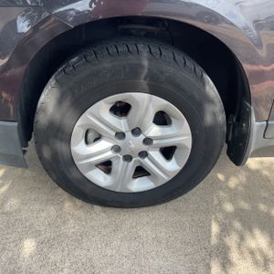2017 Chevrolet TRAVERSE LS — миниатюра 17