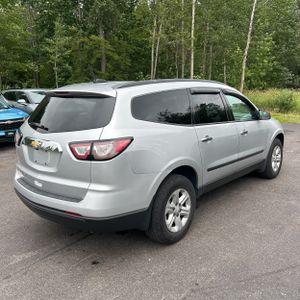 صورة 8 لـ 2017 Chevrolet TRAVERSE LS